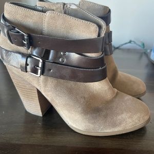 Ankle boots